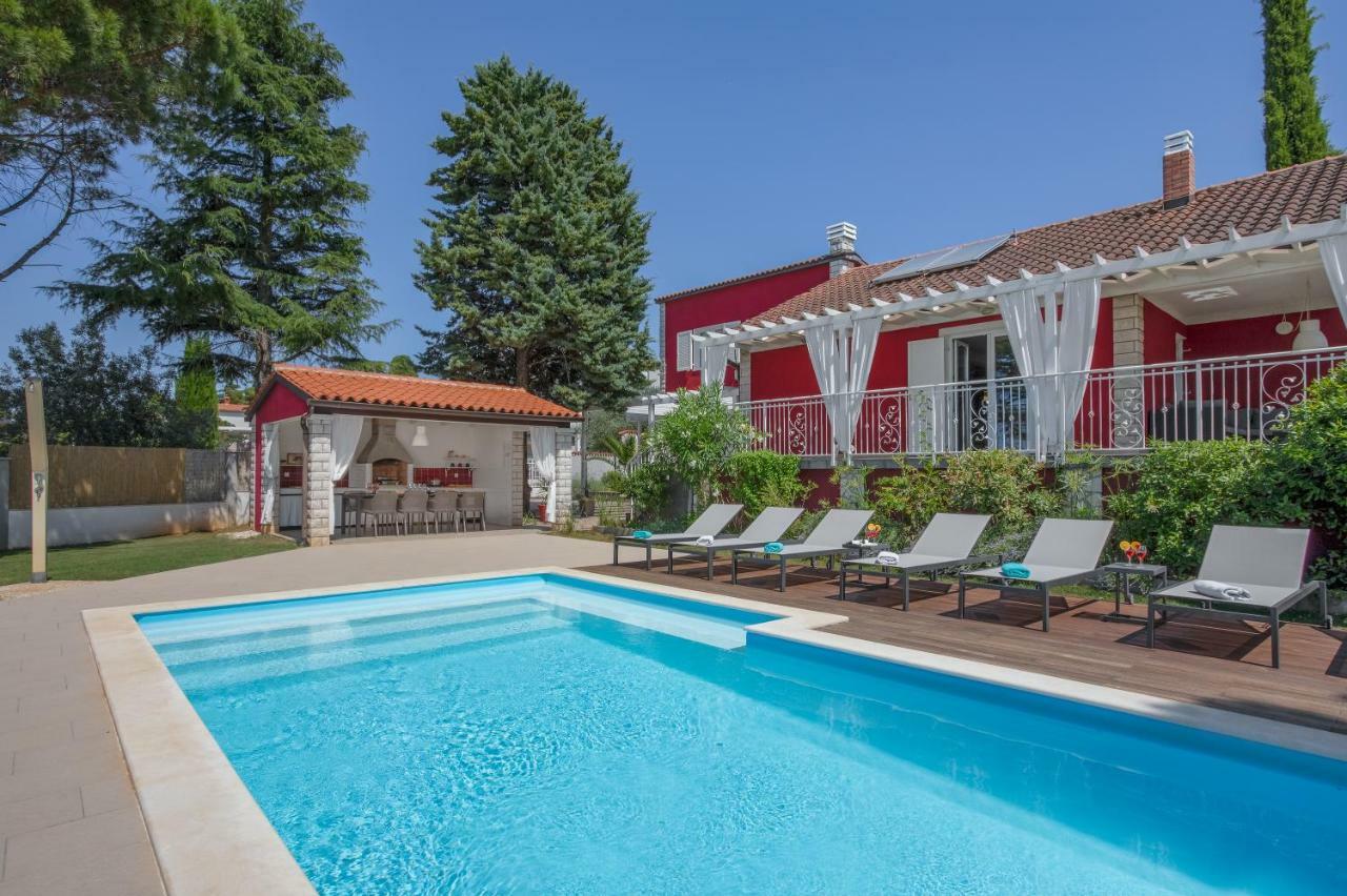 Villa Astinian Puntizela Pula