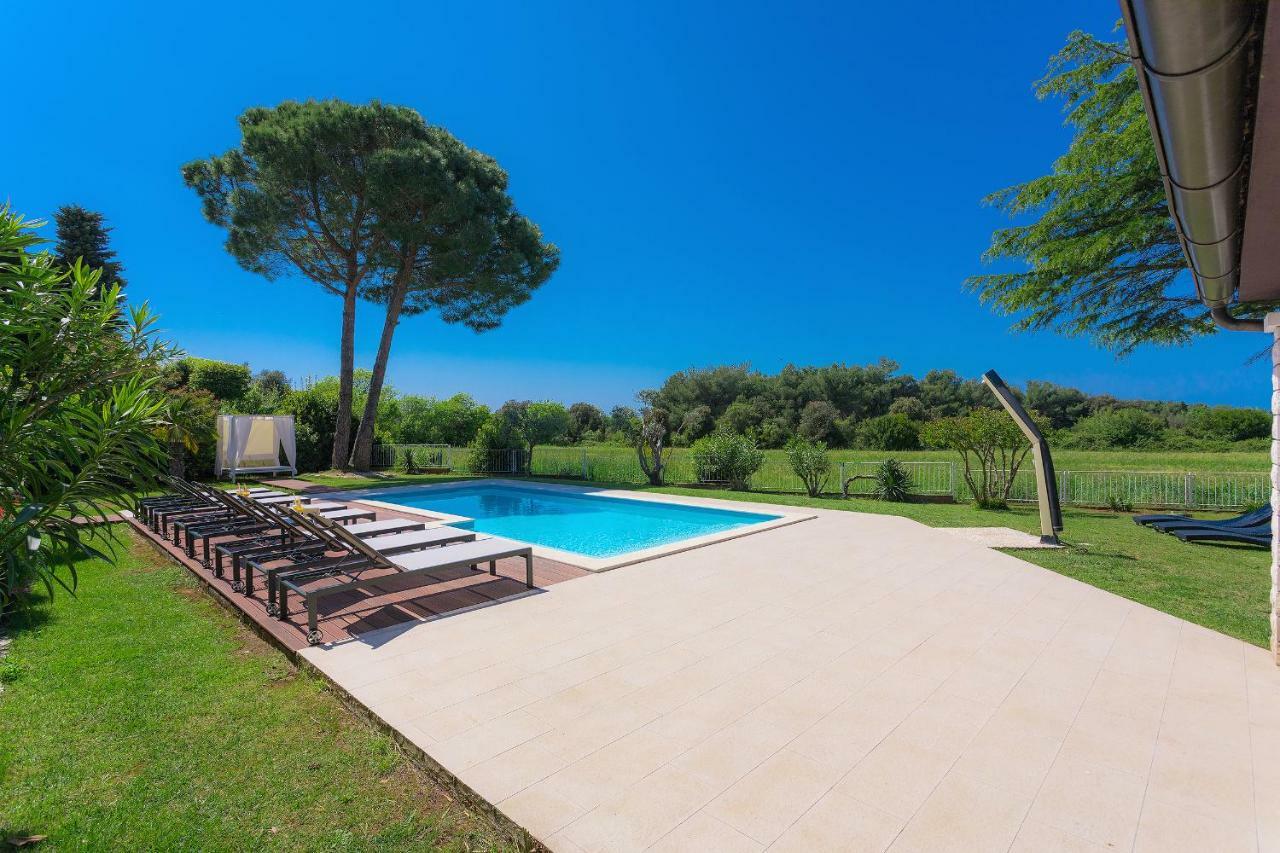 Astinian Puntizela Villa *